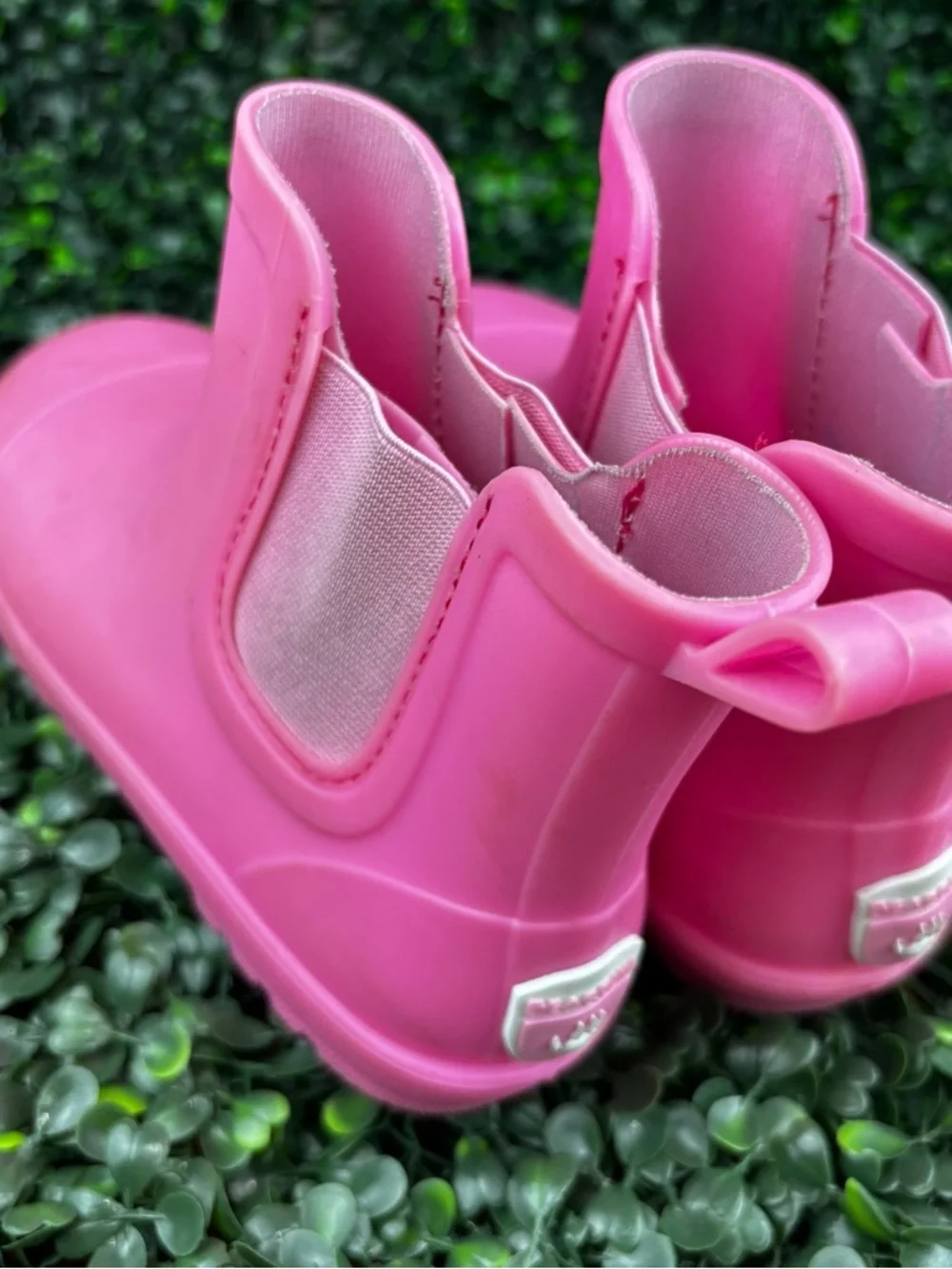 BEARPAW PINK CHELSEA- STYLE KIDS RAIN BOOTS SIZE 12